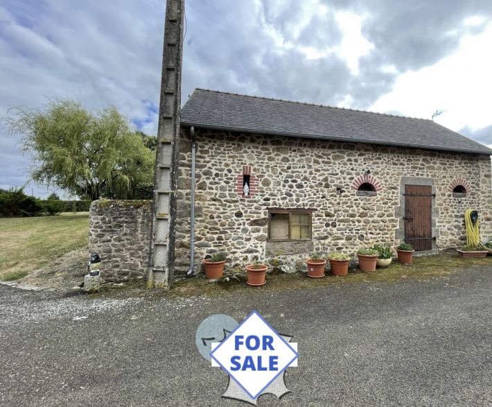 Former Farmhouse and Detached Longere with Land