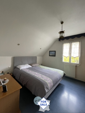 Superb Detached Property With Landscaped Gardens