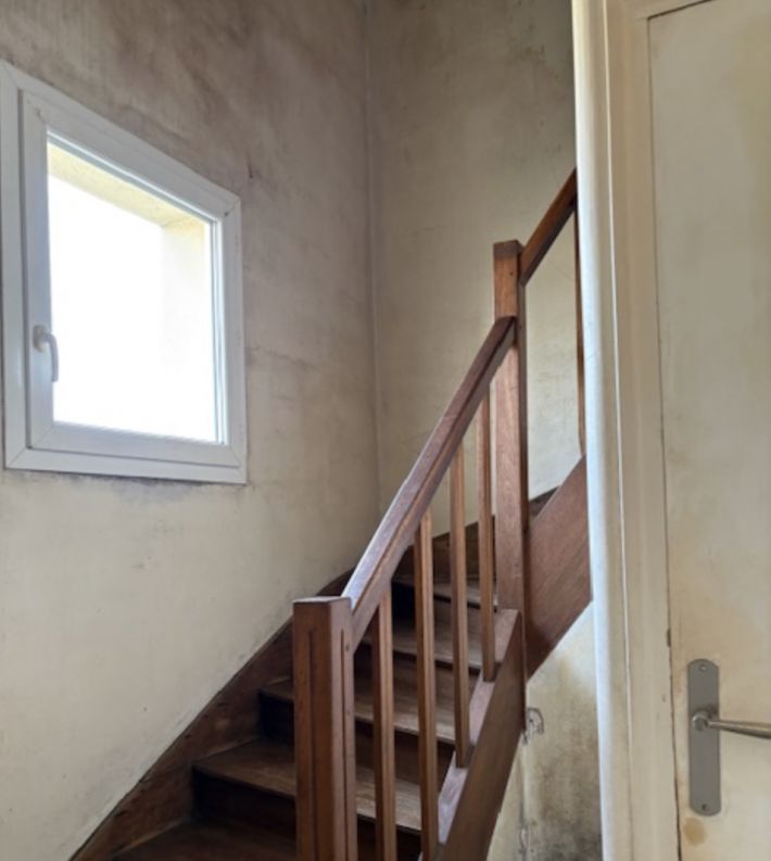 Detached House with Garden