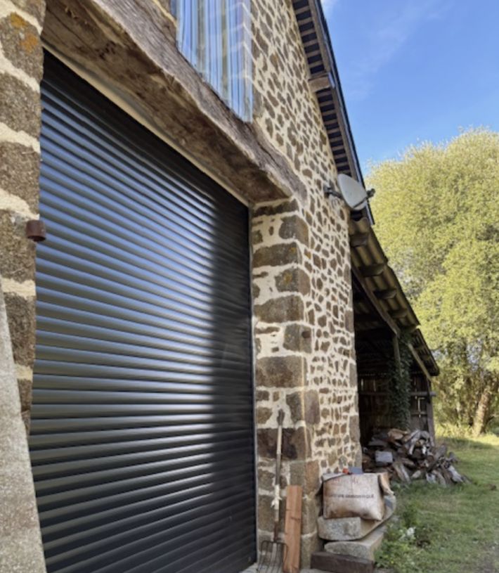 Detached Country Longere Style Property with Open Views