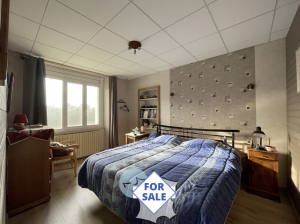 Detached Country House with Landscaped Garden