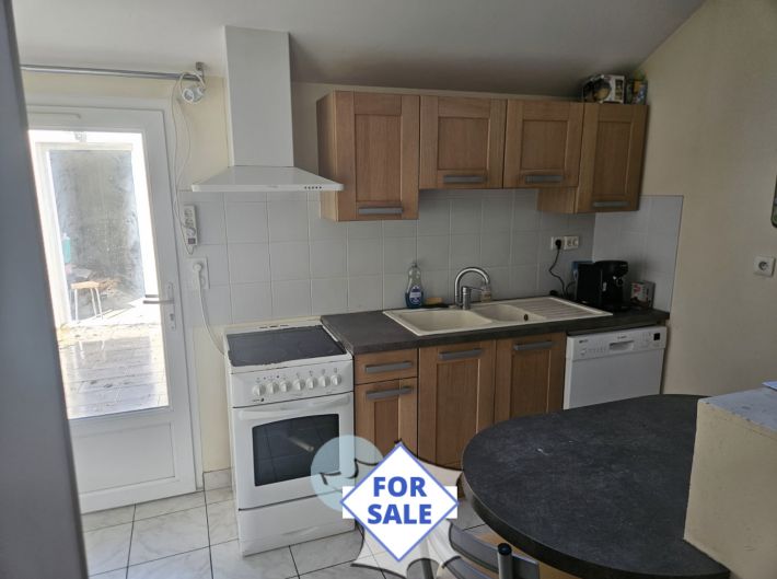 Traditional House with Garden