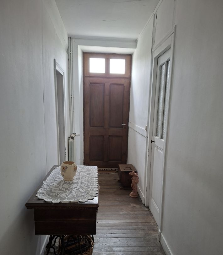 Detached Longere House with Outbuildings