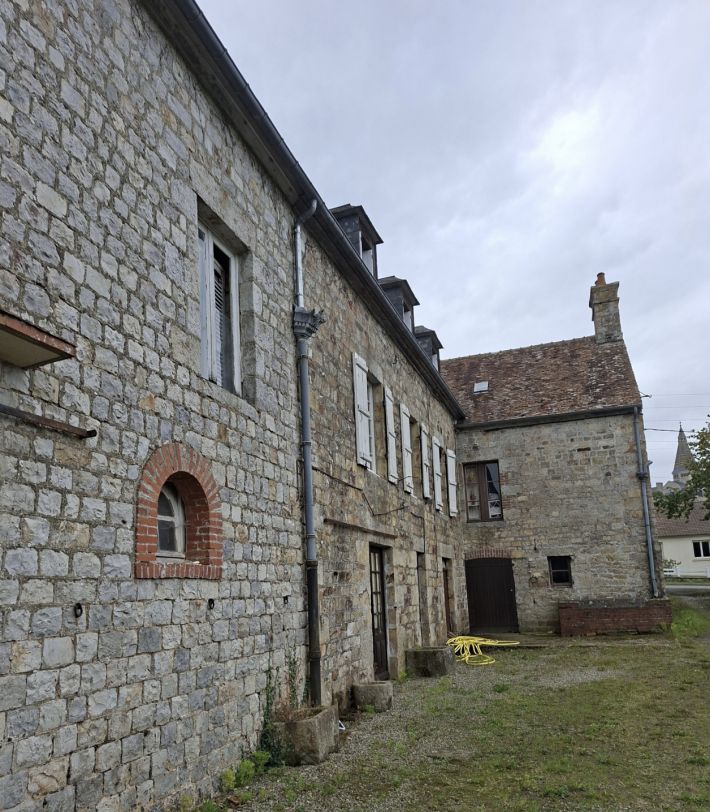 Detached Longere House with Outbuildings