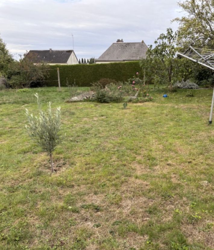 Detached House with Landscaped Garden