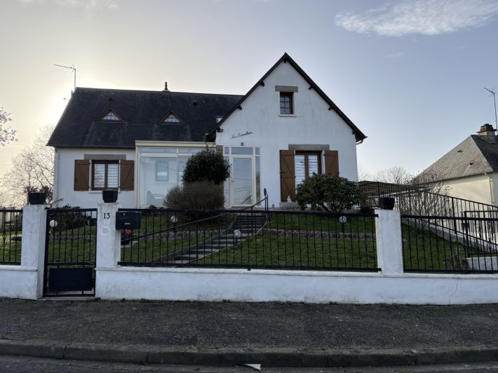 Detached House with Landscaped Garden