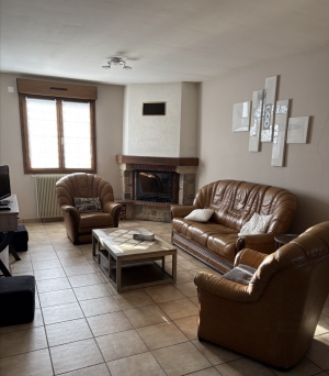 Detached House with Landscaped Garden