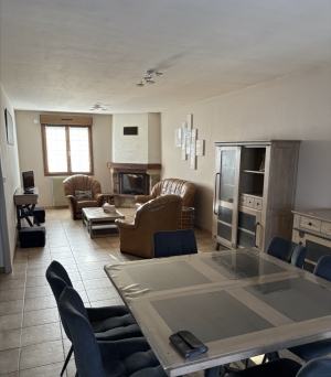 Detached House with Landscaped Garden