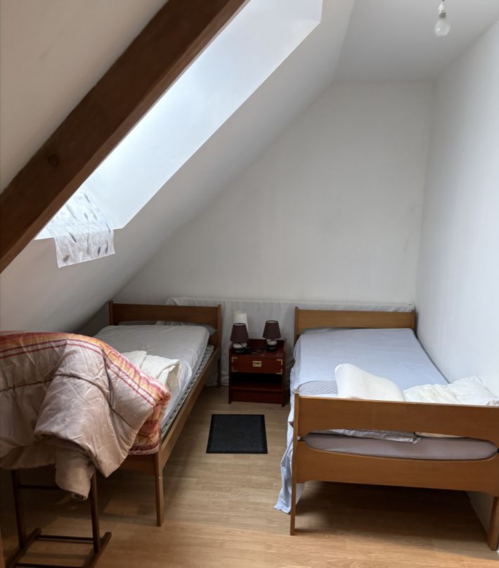 Detached House with Landscaped Garden