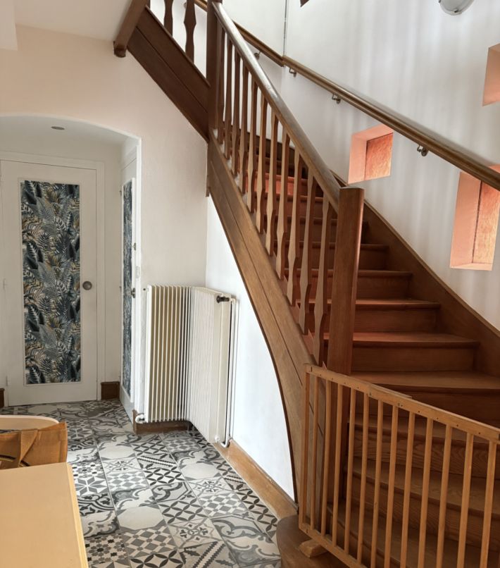 Detached House with Landscaped Garden