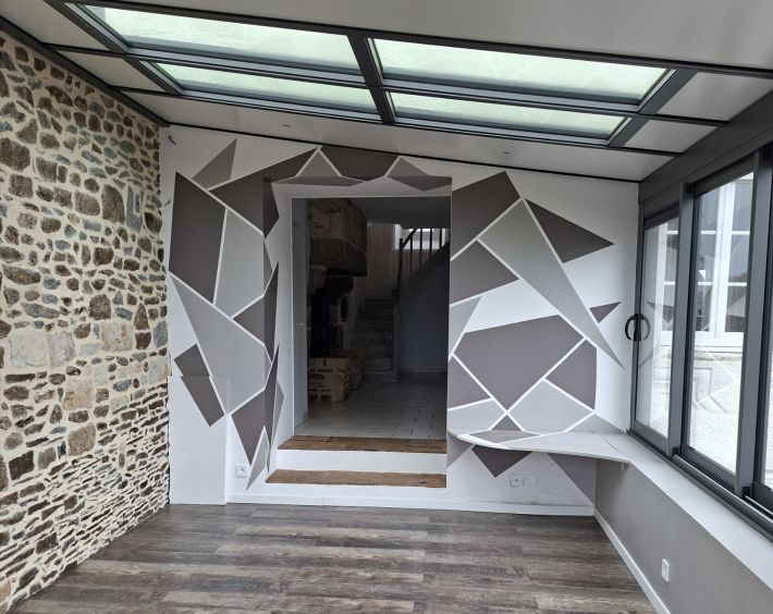 Traditional House with Garden