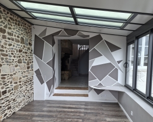 Traditional House with Garden