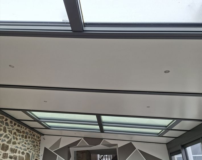 Traditional House with Garden