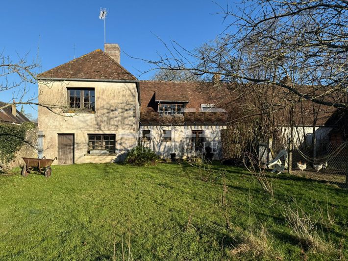 Former Presbytery House with Outbuildings
