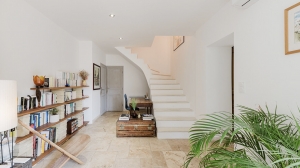 Stunning Detached House with Swimming Pool