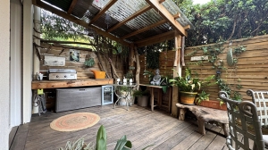 Beautiful Apartment with Outside Space