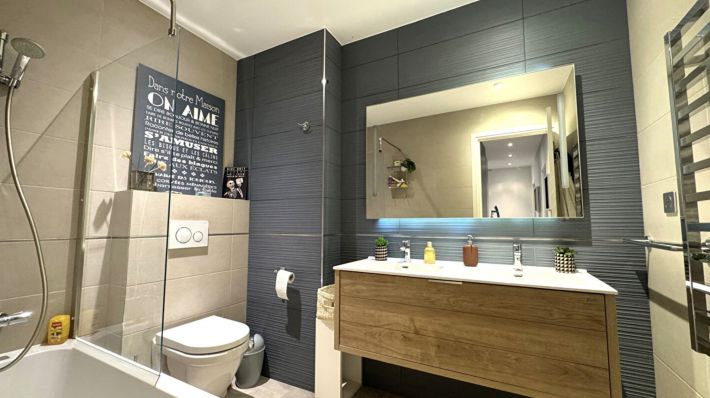 Beautiful Apartment with Outside Space