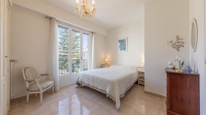 Beautiful Corner Apartment For Sale