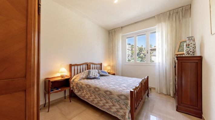 Beautiful Corner Apartment For Sale