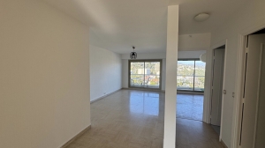 Apartment with Balconies and Sea View