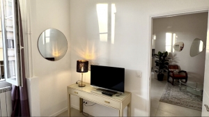 Lovely Apartment in Delightful Building