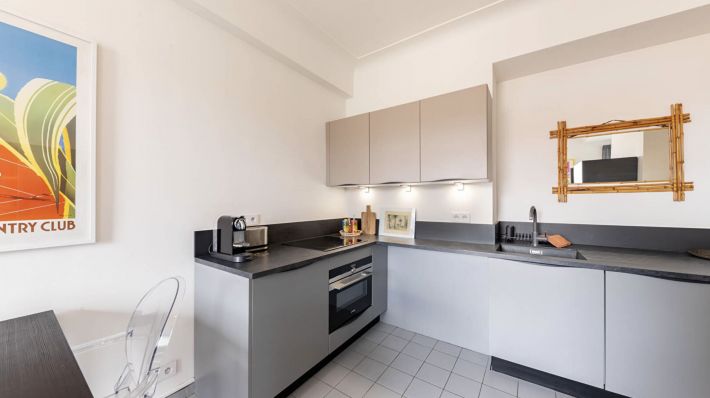 Lovely Apartment with Open View