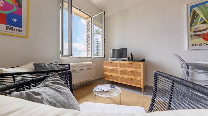 Lovely Apartment with Open View