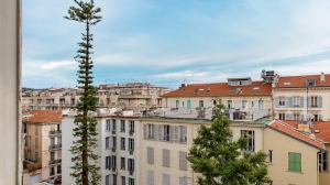 Lovely Apartment with Open View