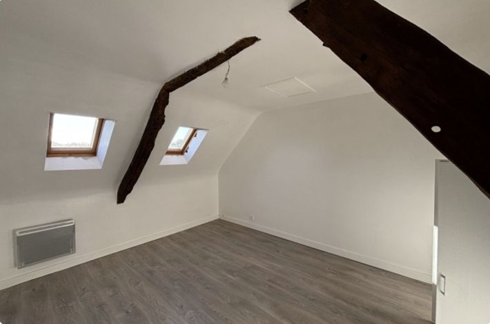 Lovely Country House with Lots of Potential