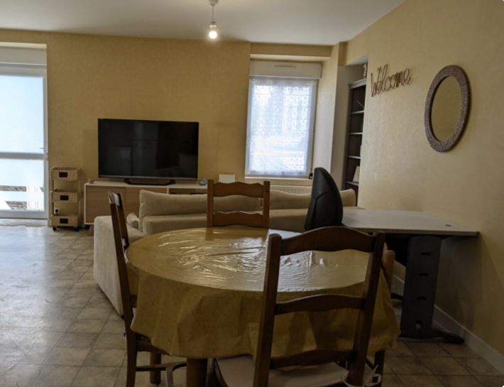 Duplex Apartment in Heart of Town