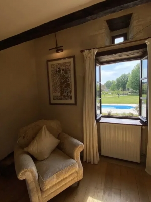 Beautiful Detached House, Heated Pool And Paddock
