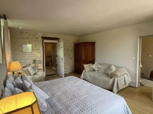 Beautiful Detached House, Heated Pool And Paddock