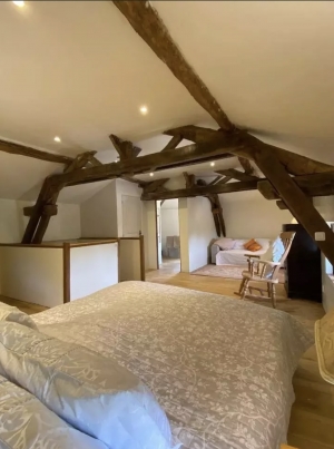 Beautiful Detached House, Heated Pool And Paddock