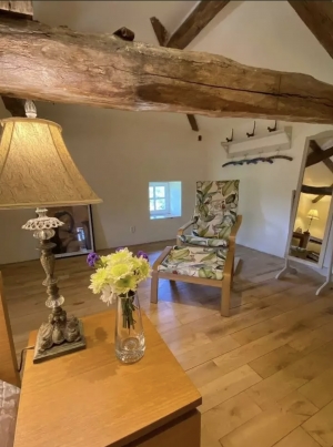Beautiful Detached House, Heated Pool And Paddock