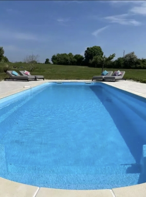 Beautiful Detached House, Heated Pool And Paddock