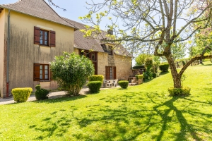 Stunning Period Property with Outbuildings