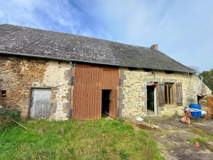 Habitable Country House to Renovate
