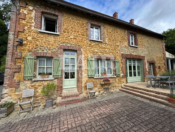 Detached Country House with Open Views