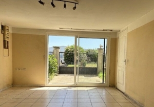Detached House with Garden