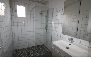 Villa with Garden in Nice Part of Town