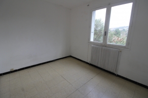 Traditional House with Garden