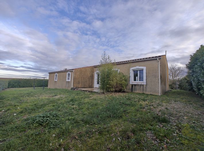 Superb Single Storey Detached Villa