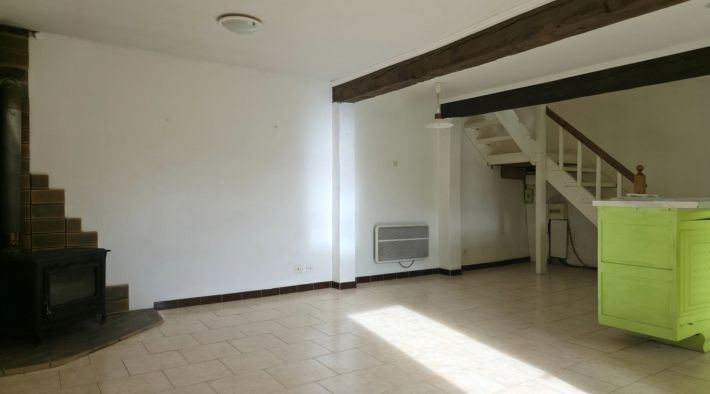 Villa with Pool in Green Peaceful Environment