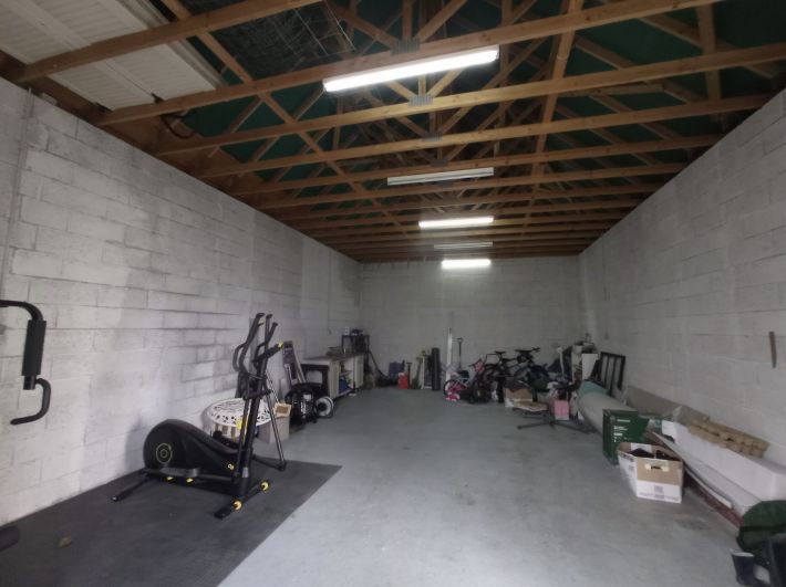 Detached Country House with Garden