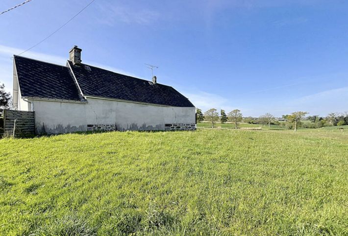 Detached Country House with Outbuilding