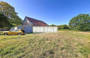 Detached Country House with Outbuilding