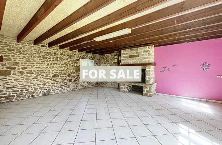 Detached Country House with Large Garden