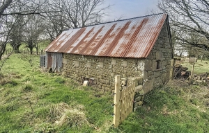 Detached Country House and Outbuildings to Renovate