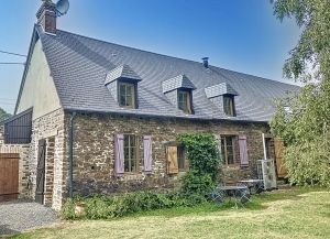 Delightful Detached Country House