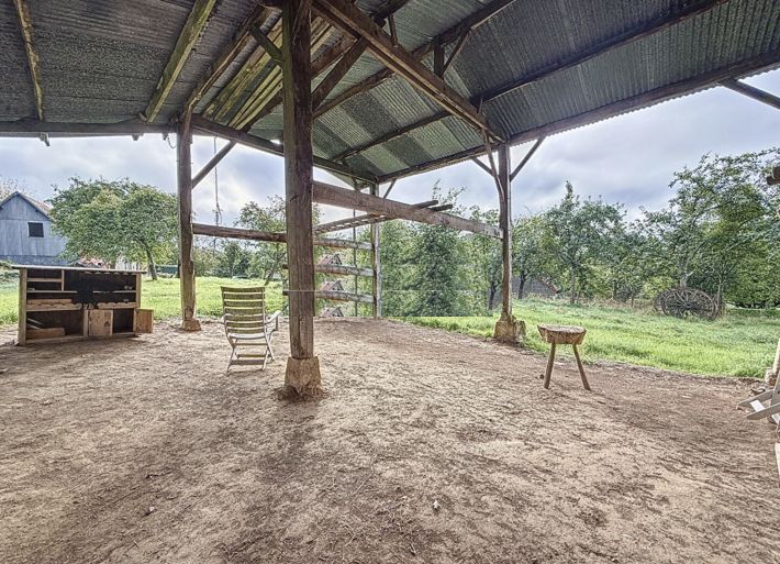 Detached Country House with Outbuilding
